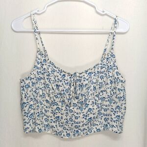 Hollister Floral Blue and White Women's Top size L